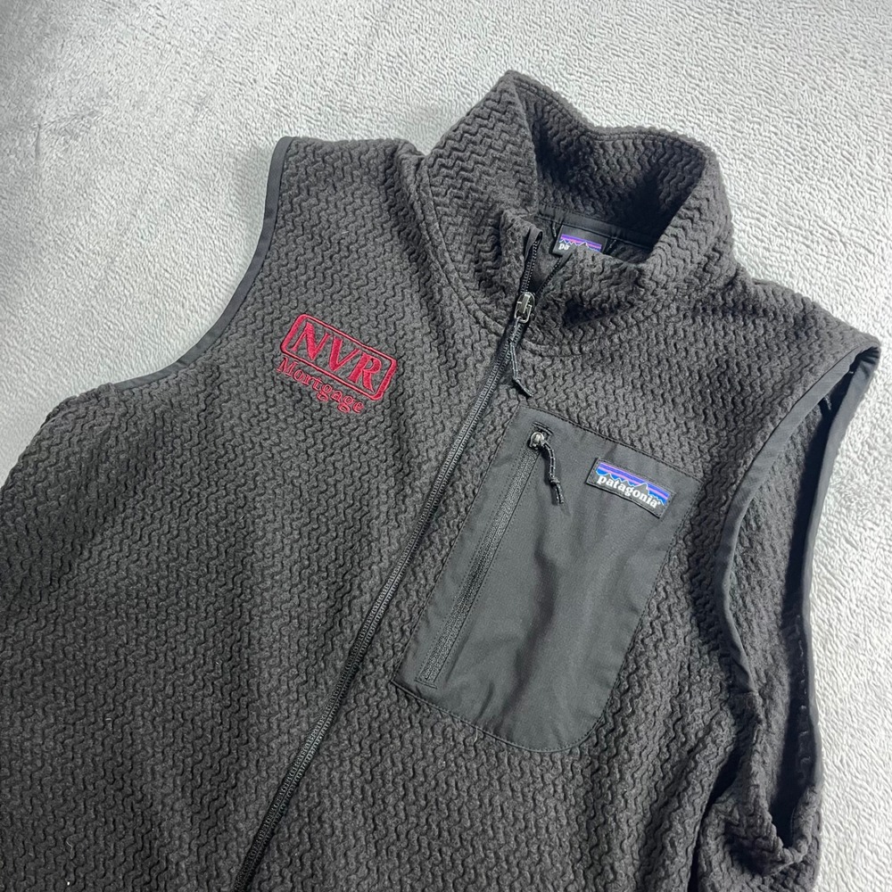 Patagonia Womens R1 Air Fleece Vest Black Full Zip XL 40290 NVR Mortgage Logo